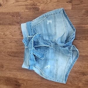 Women's denim shorts with denim belt